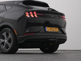 Ford Mustang Mach-E – thumbnail 5