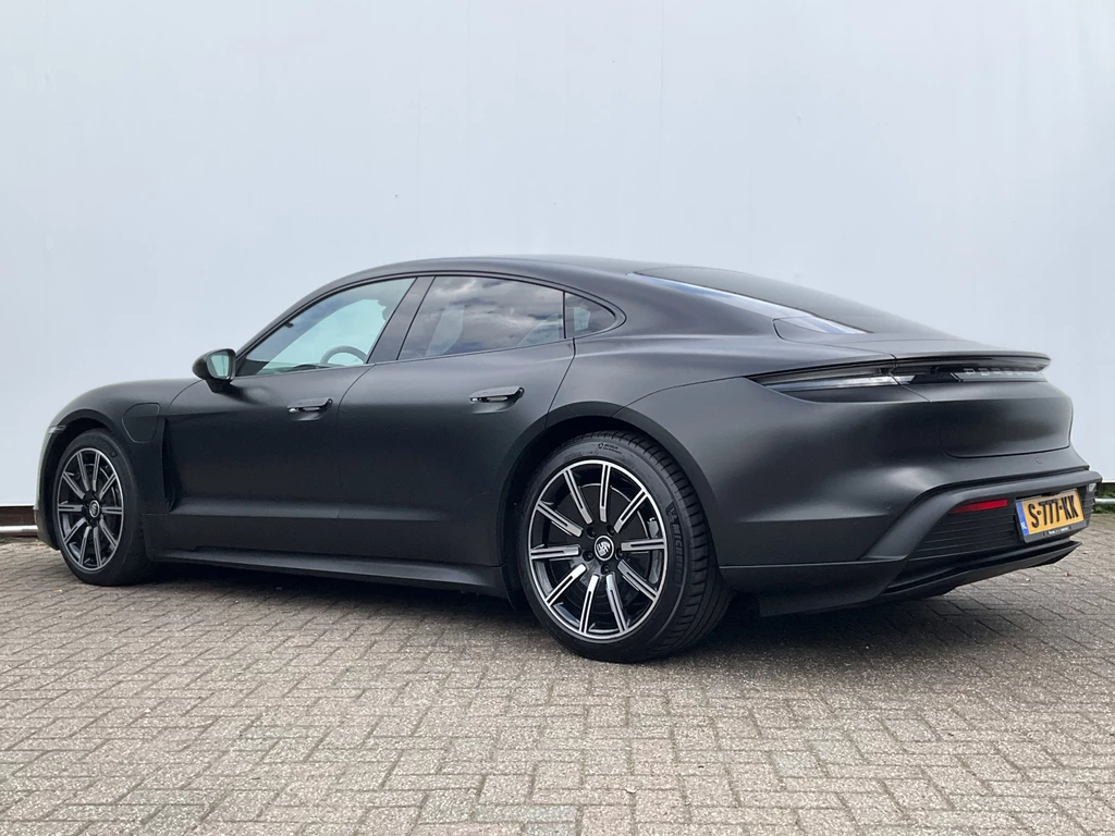 Porsche Taycan – foto 4