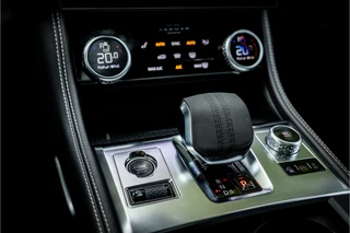 Jaguar F-PACE – thumbnail 25