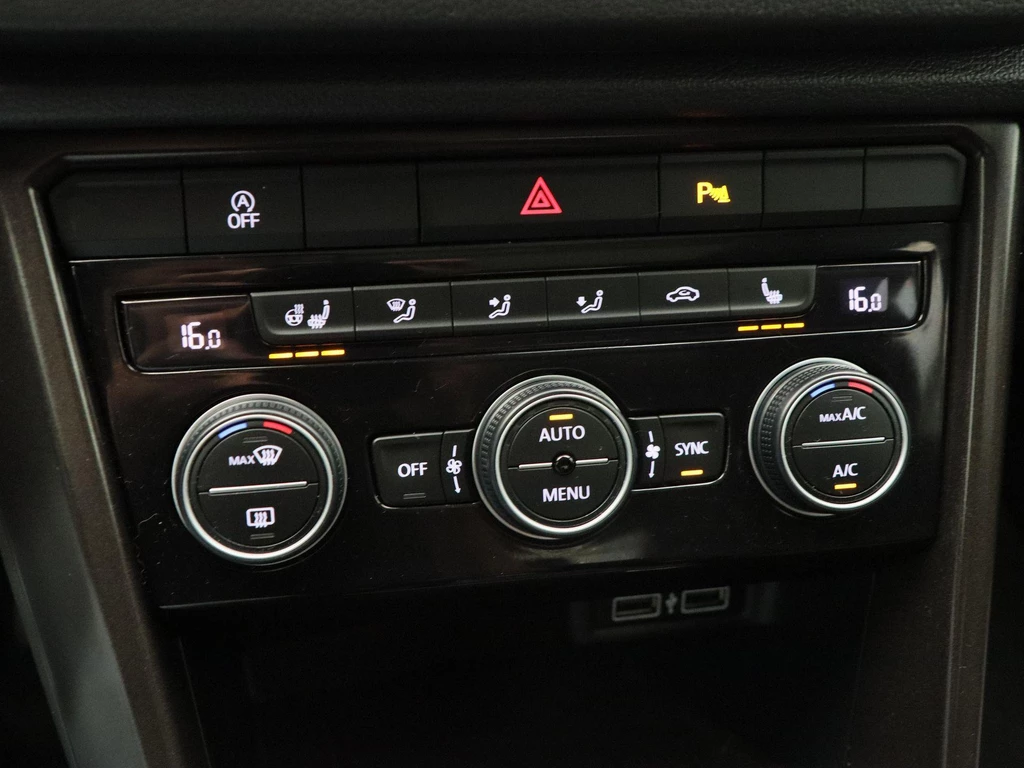 Volkswagen T-Roc – foto 30