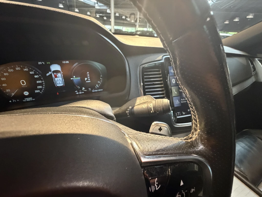 Volvo XC90 – foto 29