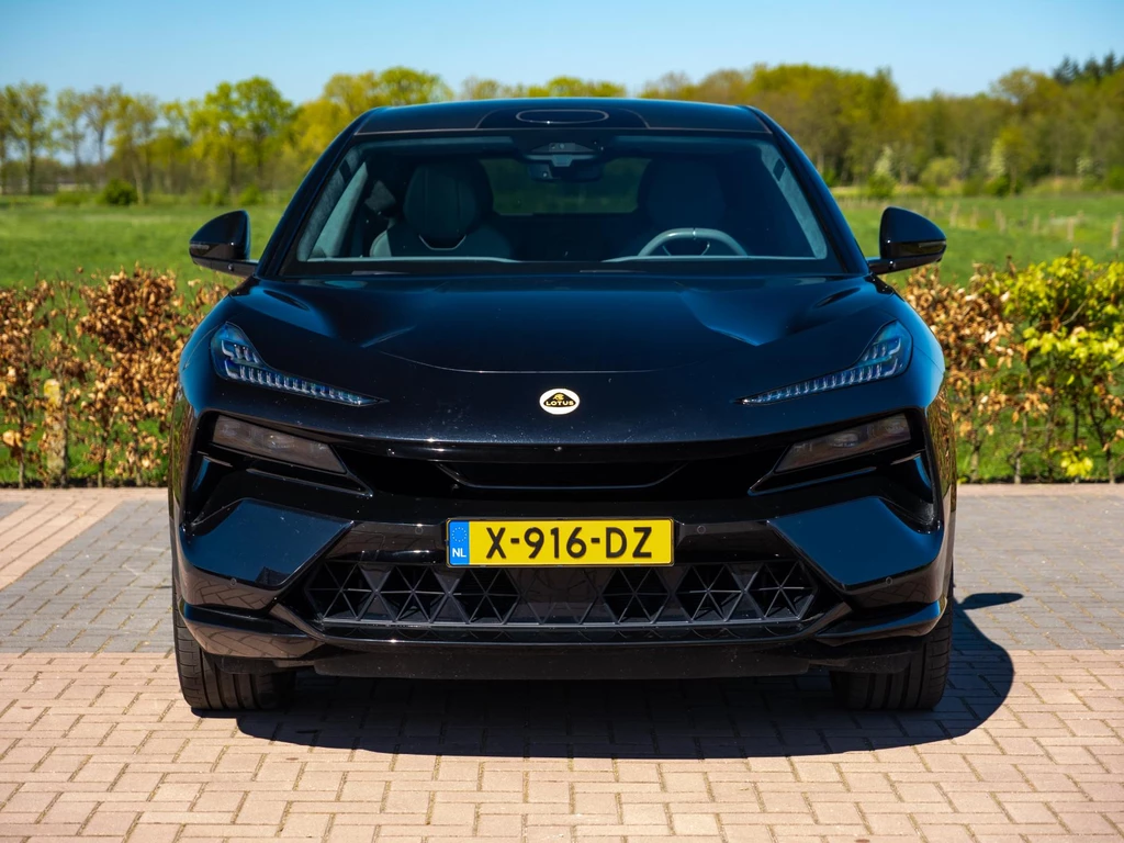 Lotus Eletre – foto 14