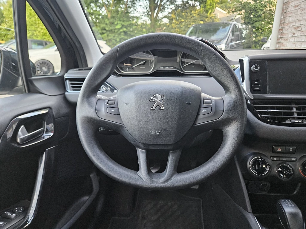 Peugeot 208 – foto 11