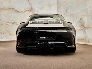 Porsche 911 – thumbnail 8