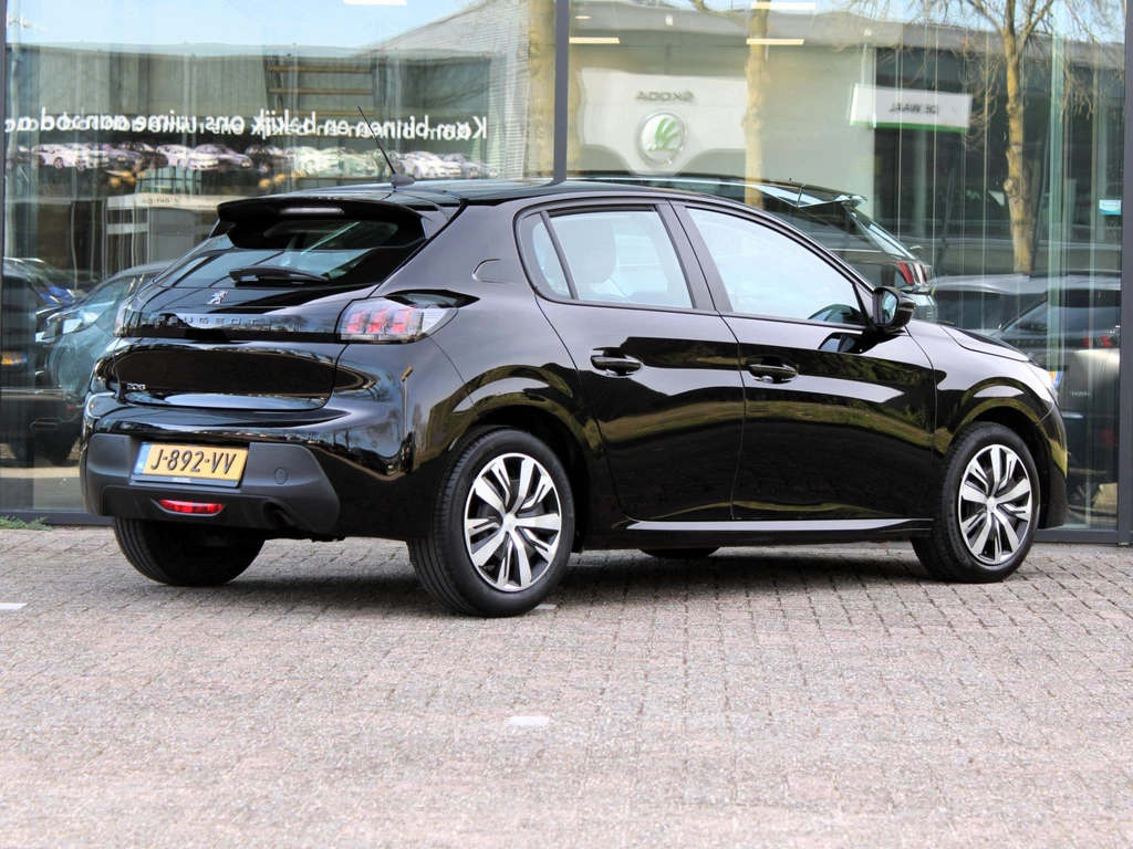 Peugeot 208 – foto 3