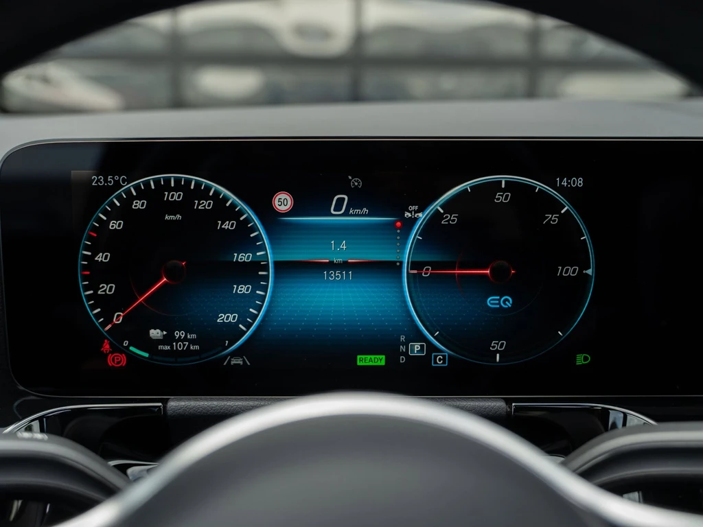 Mercedes-Benz EQA – foto 36