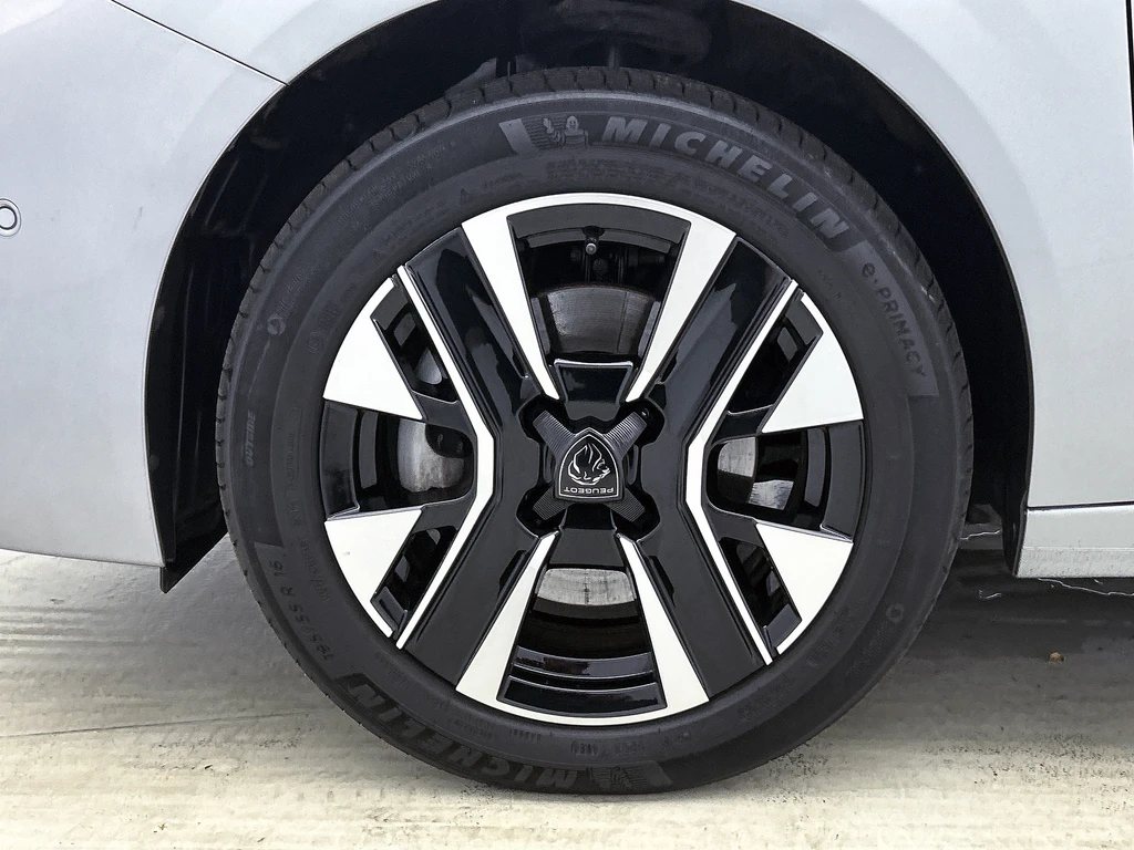 Peugeot 208 – foto 37