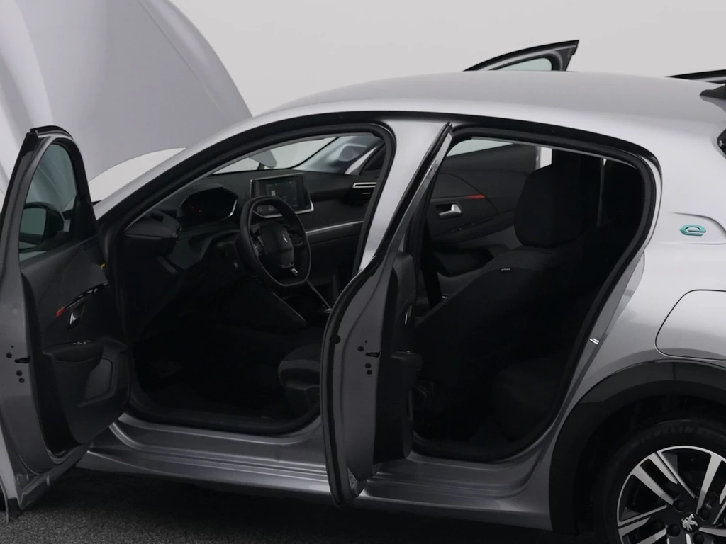 Peugeot e-208 – foto 36