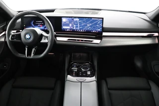 BMW i5 – thumbnail 10
