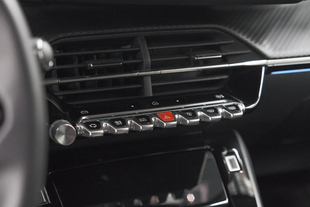 Peugeot e-2008 – foto 57
