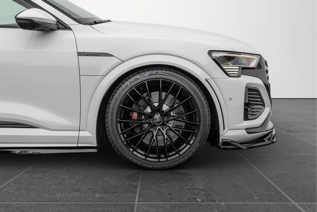 Audi Q8 Sportback e-tron – foto 18