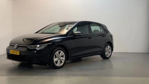 Volkswagen Golf 1.0 eTSI DSG Life Sfeerverlichting Navigatie Parkeersensoren DAB+