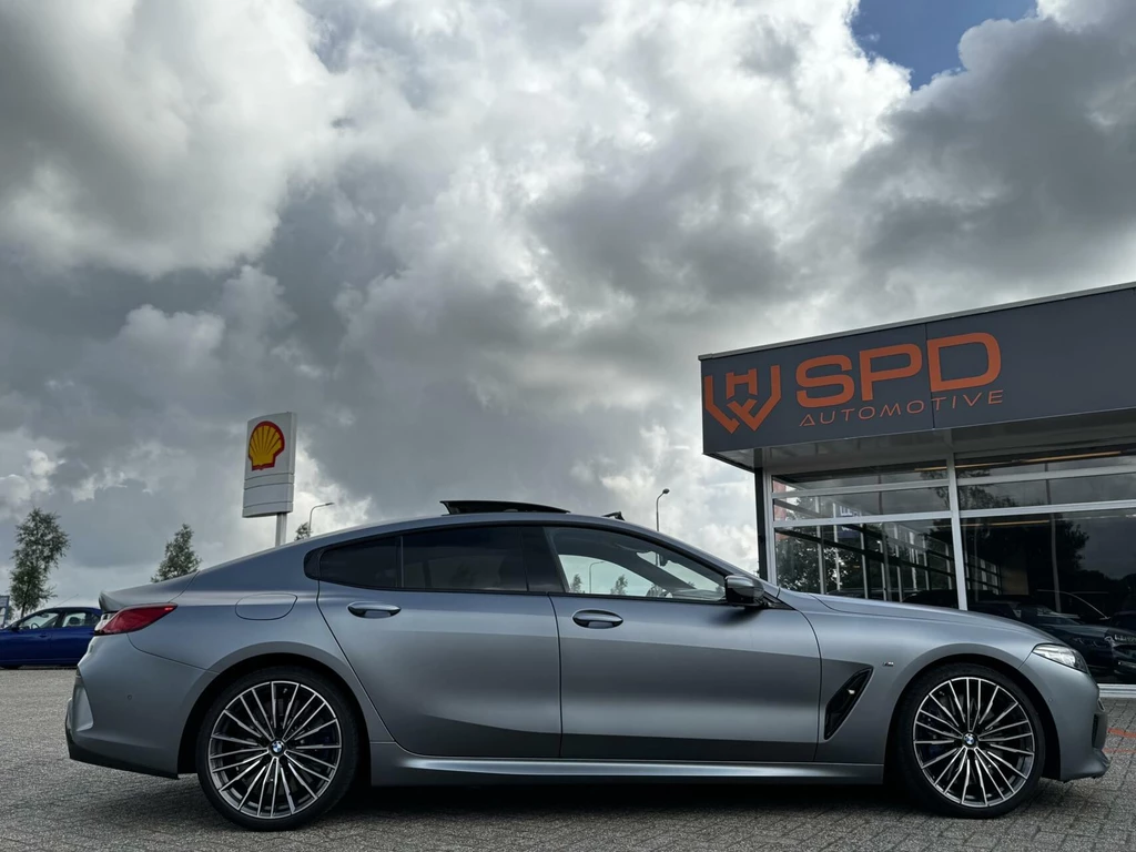 BMW 8 Serie – foto 10