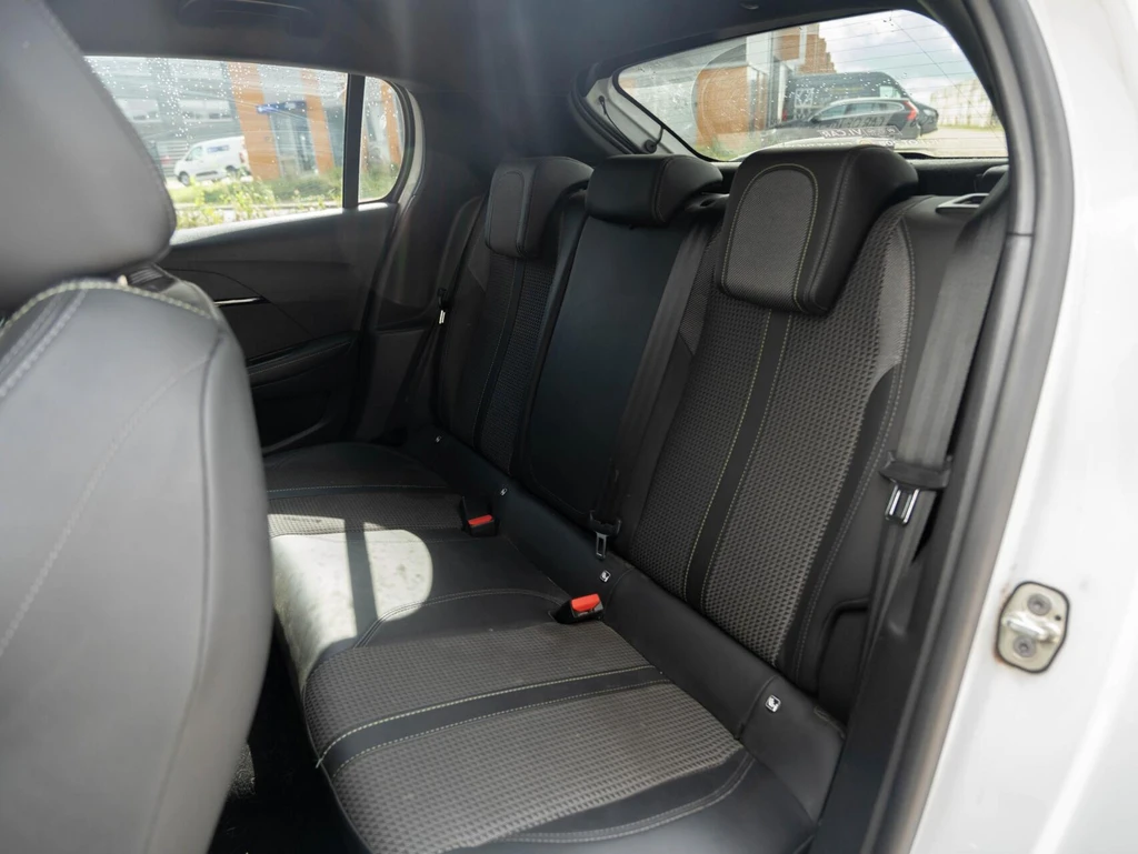 Peugeot 208 – foto 34
