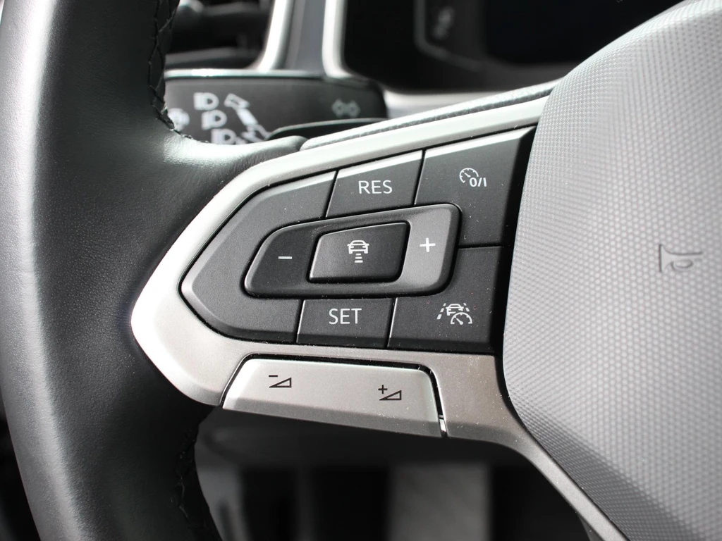 Volkswagen T-Roc – foto 15