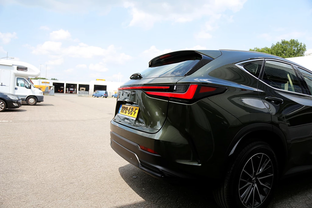 Lexus NX – foto 14