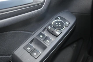 Ford Kuga – thumbnail 12