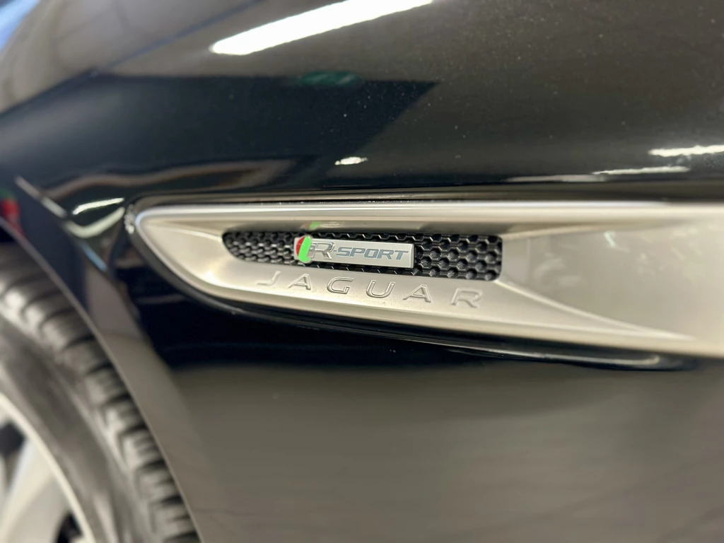 Jaguar XF – foto 36