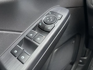 Ford Kuga – thumbnail 22
