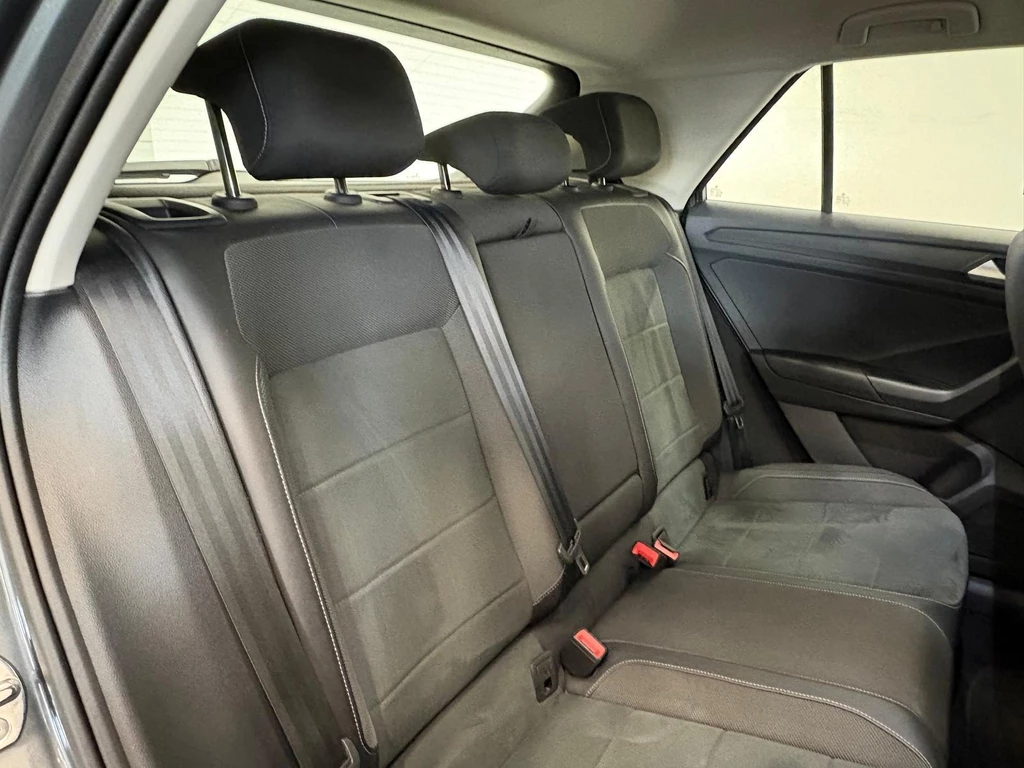 Volkswagen T-Roc – foto 12