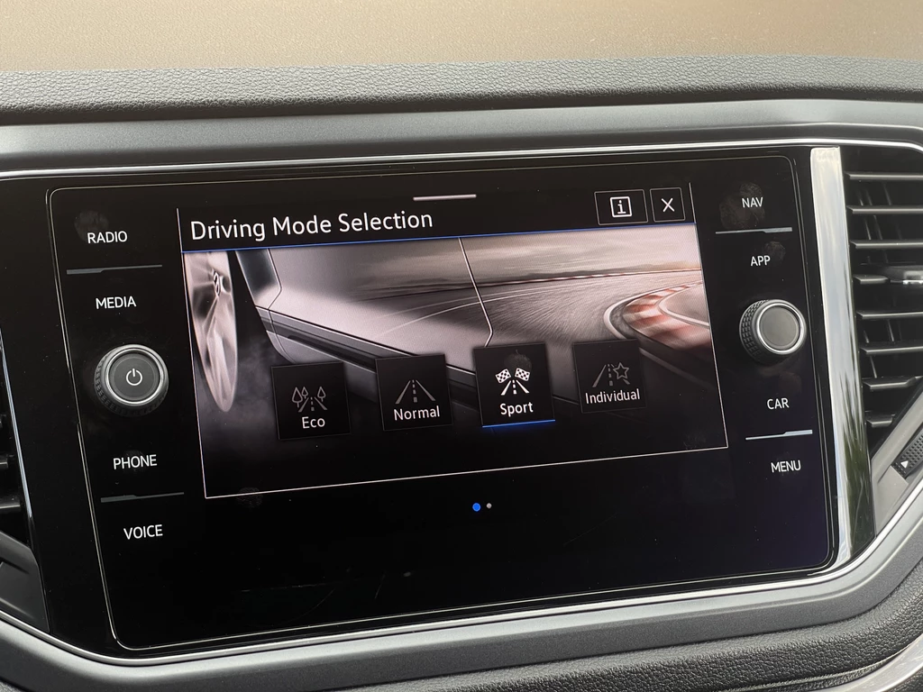 Volkswagen T-Roc – foto 22