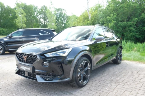 CUPRA Formentor 1.4 e-Hybrid VZ Performance 245 PK | Wegklapbare trekhaak | Elek. klep | Stuur & Stoelverwarming | Camera | Adaptive cruise control | Memory seats