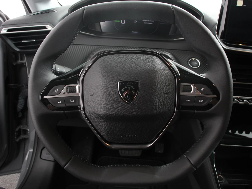 Peugeot e-208 – foto 17