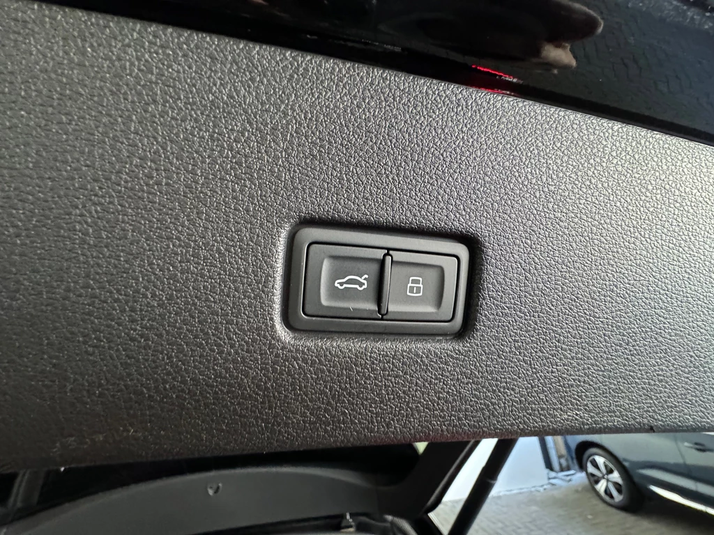 Audi RSQ8 – foto 45