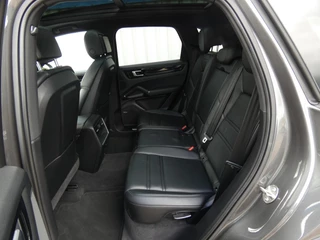 Porsche Cayenne – thumbnail 19