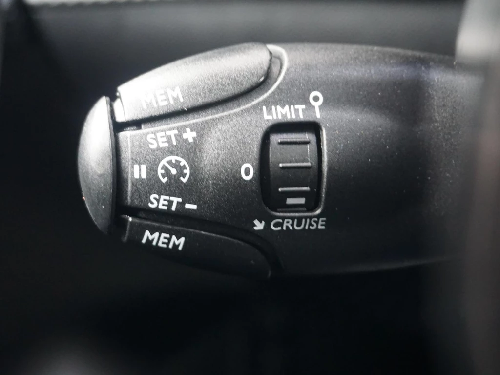 Peugeot 208 – foto 16