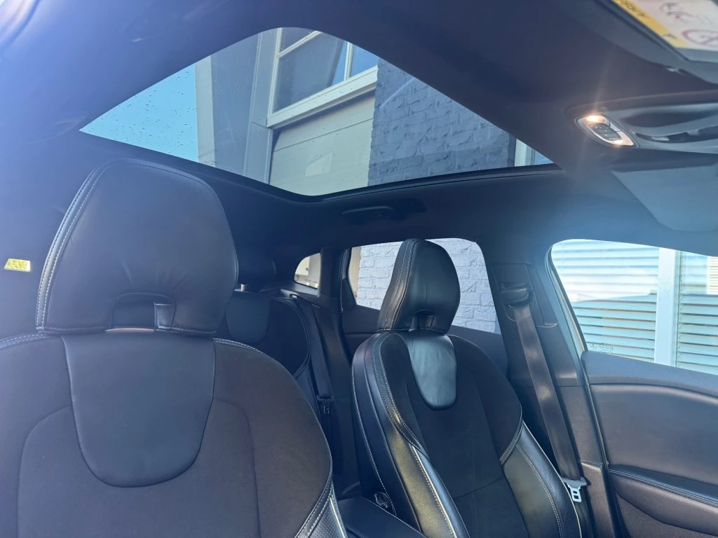 Volvo V40 – foto 15