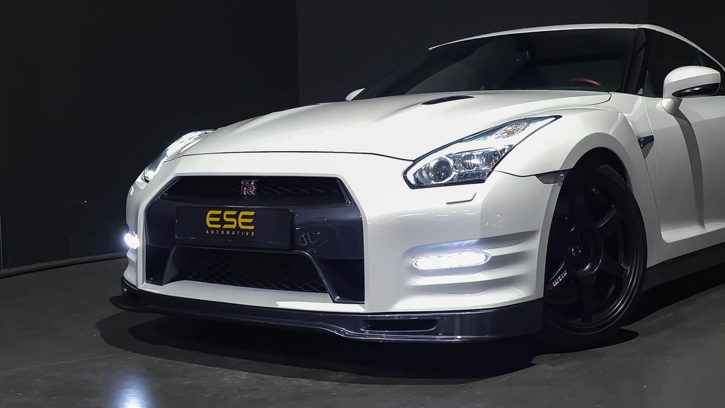 Nissan GT-R – foto 2