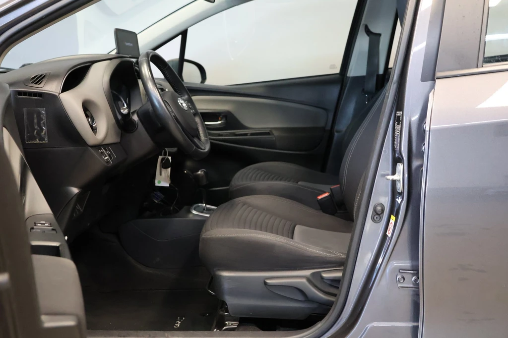 Toyota Yaris – foto 14