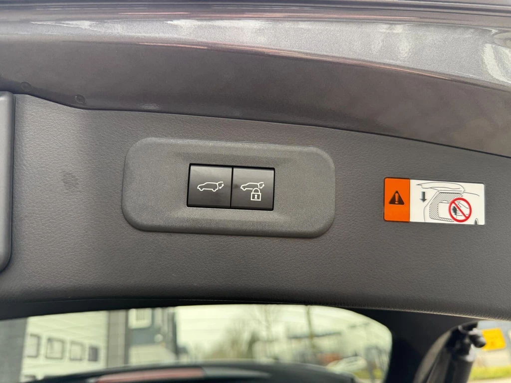 Lexus NX – foto 24