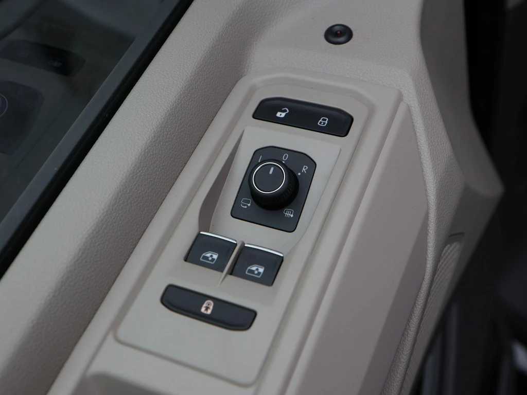 Volkswagen Multivan – foto 21
