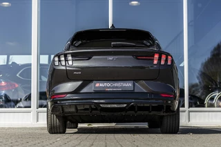 Ford Mustang Mach-E – thumbnail 6