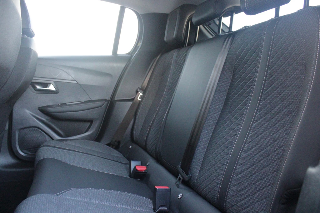Peugeot 208 – foto 15