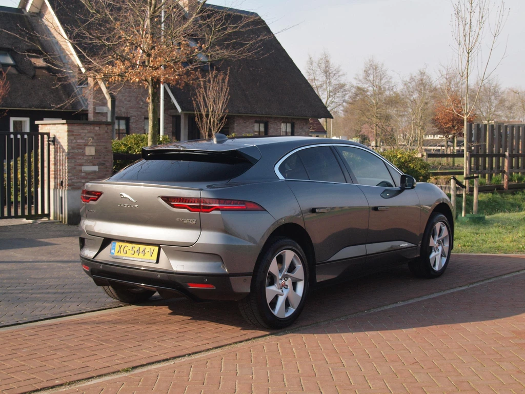 Jaguar I-PACE – foto 6