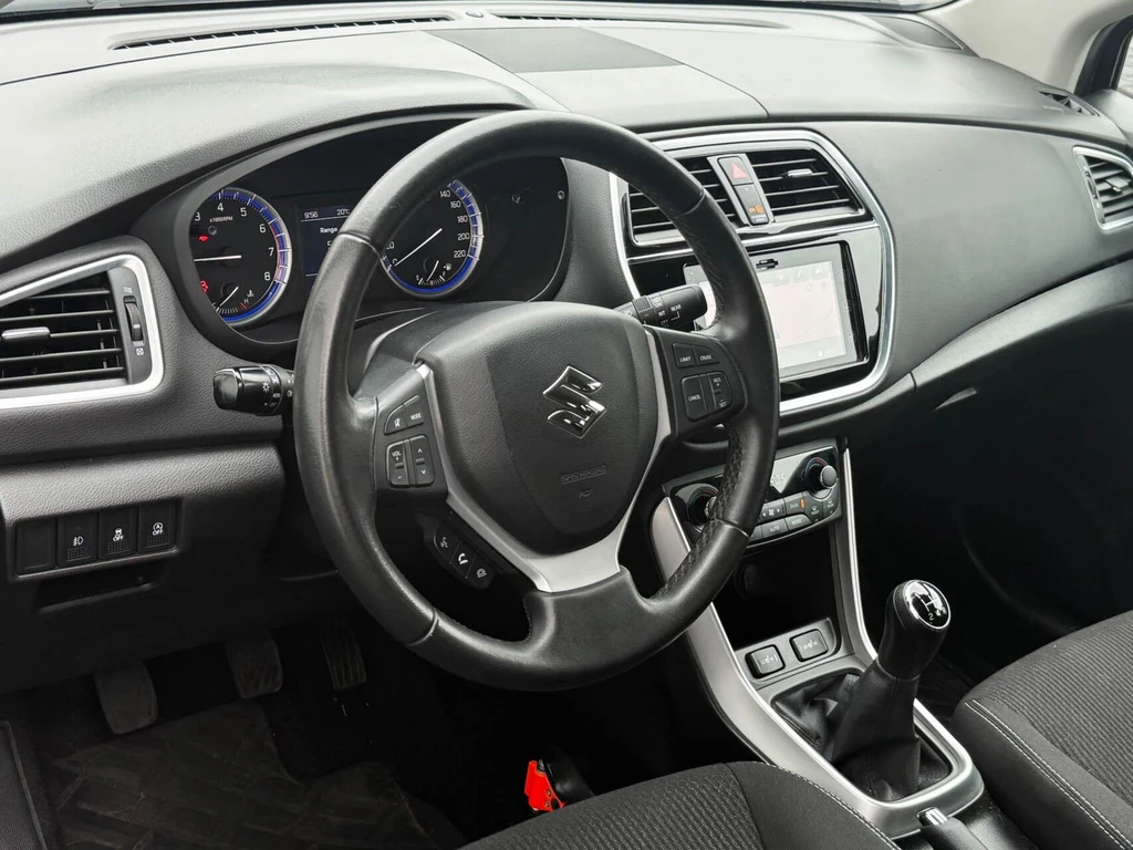 Suzuki S-Cross – foto 16