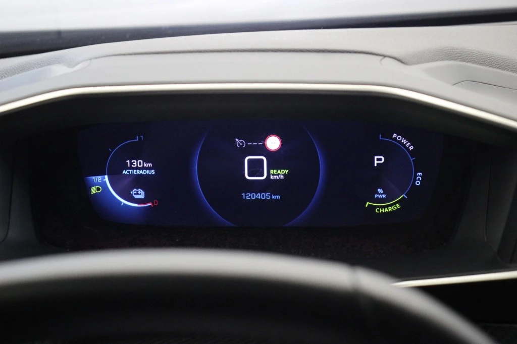 Peugeot e-2008 – foto 15