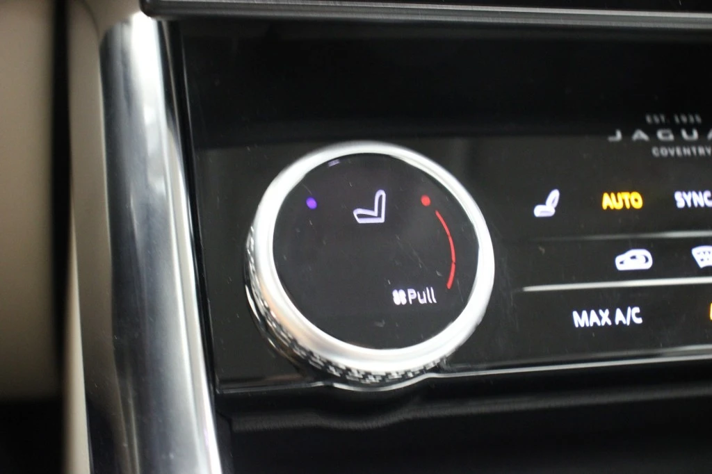 Jaguar XF – foto 33