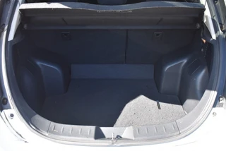 Nissan Leaf – thumbnail 11