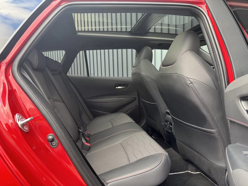 Toyota Corolla Touring Sports – foto 18