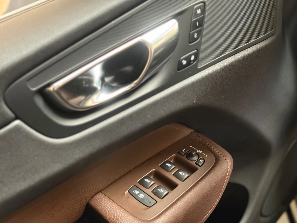 Volvo XC60 – foto 17