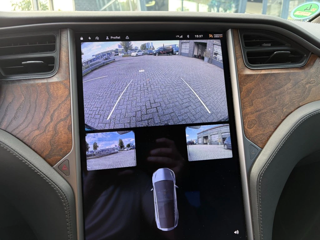 Tesla Model X – foto 22