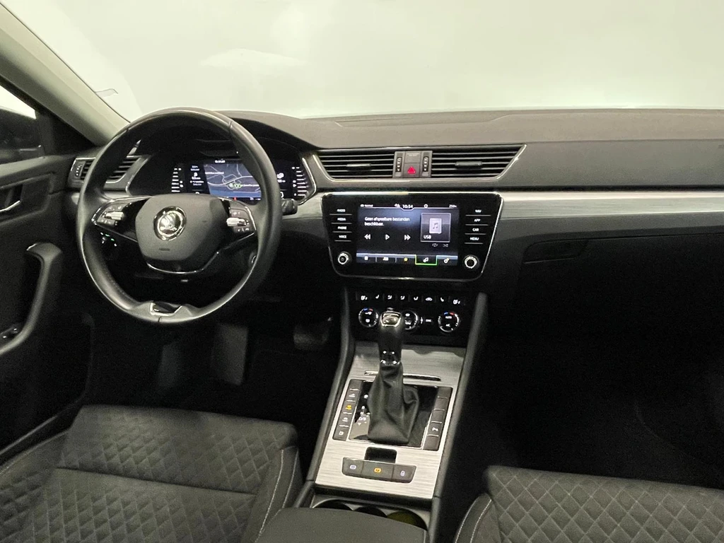Škoda Superb – foto 11