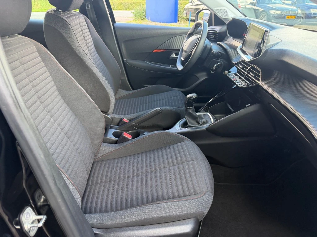 Peugeot 208 – foto 22