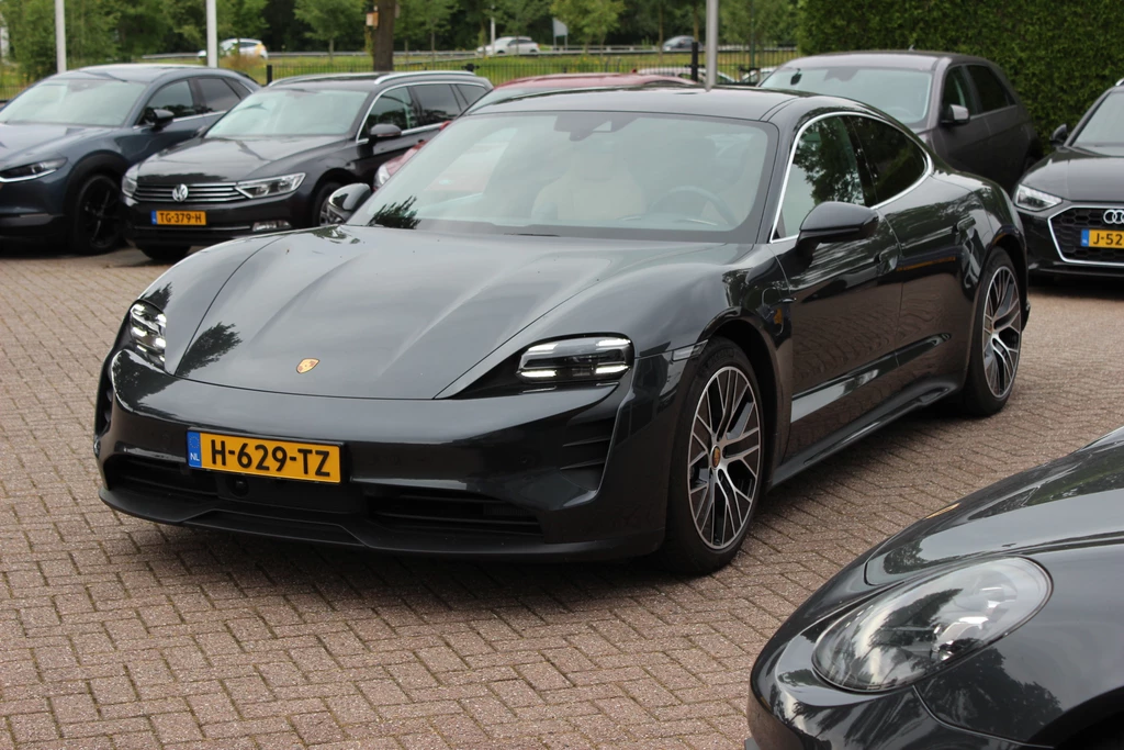 Porsche Taycan – foto 1