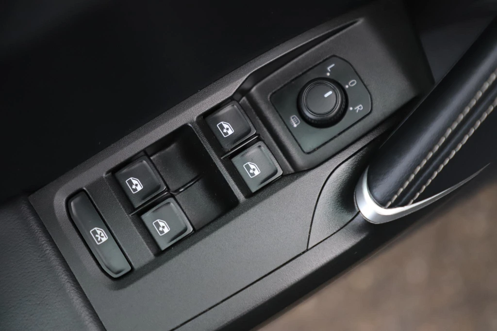 SEAT Leon – foto 11