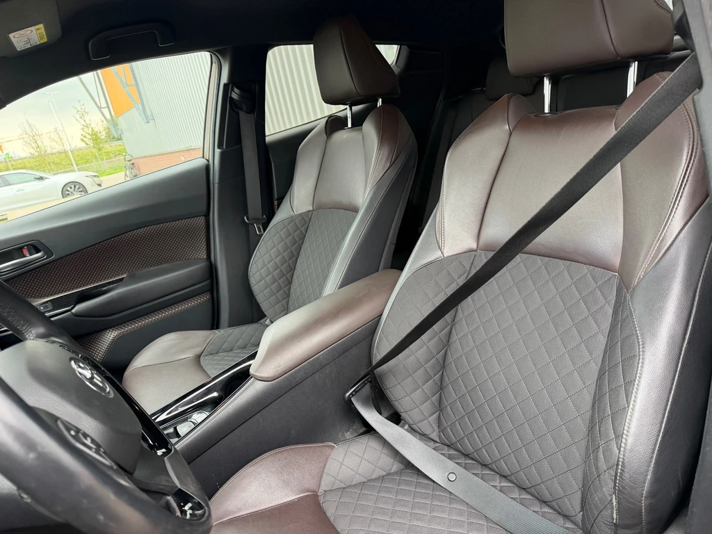 Toyota C-HR – foto 12